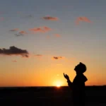 نیایش صبحگاهی مومن برای استقبال از ماه رمضان و آمادگی روحی