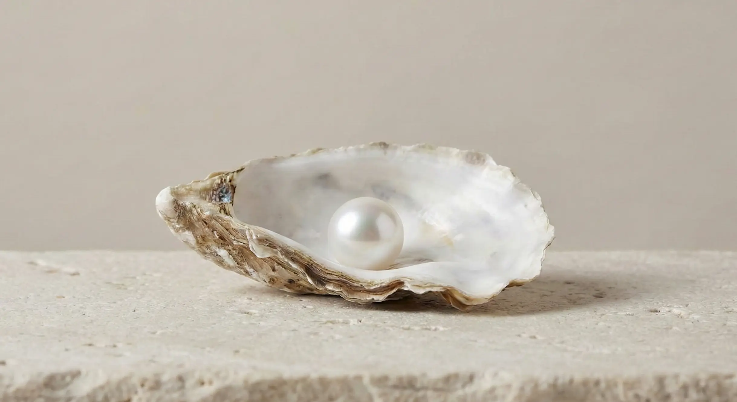 اهمیت حفظ حریم شخصی برای دختران